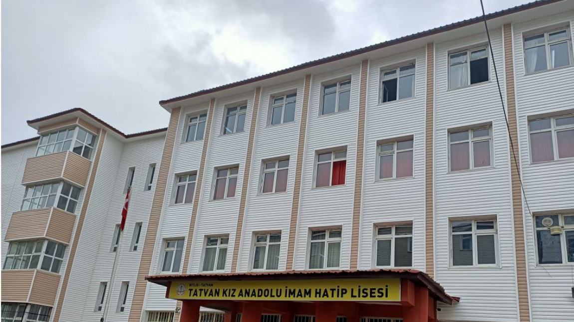 Tatvan Kız Anadolu İmam Hatip Lisesi Fotoğrafı